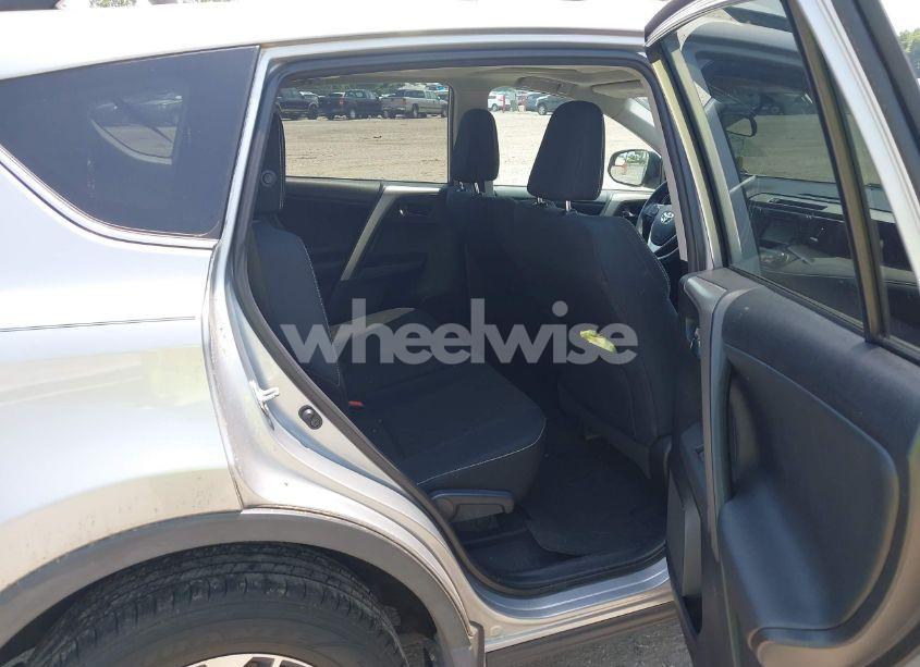 Photo 8 of 2016 Toyota Rav4 XLE (VIN 2T3RFREV4GW514258)
