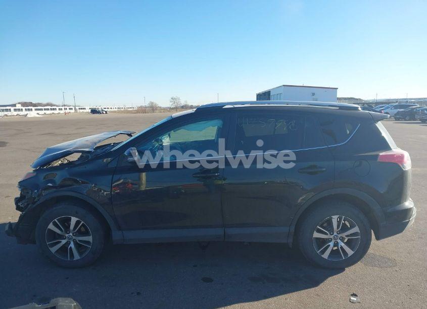 Photo 15 of 2016 Toyota Rav4 XLE (VIN 2T3RFREV4GW535935)