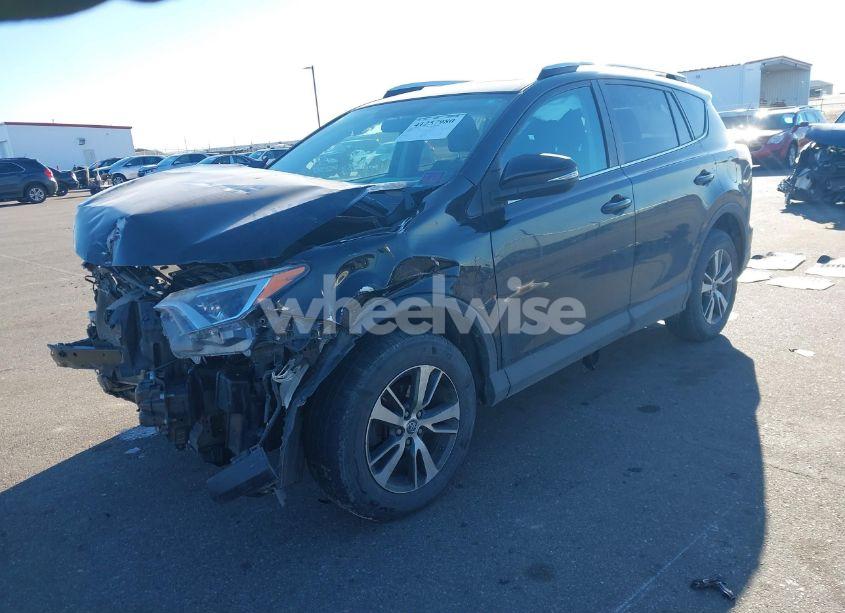 Photo 2 of 2016 Toyota Rav4 XLE (VIN 2T3RFREV4GW535935)