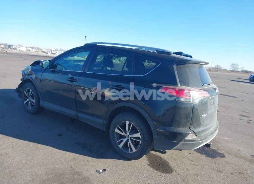 Photo 3 of 2016 Toyota Rav4 XLE (VIN 2T3RFREV4GW535935)