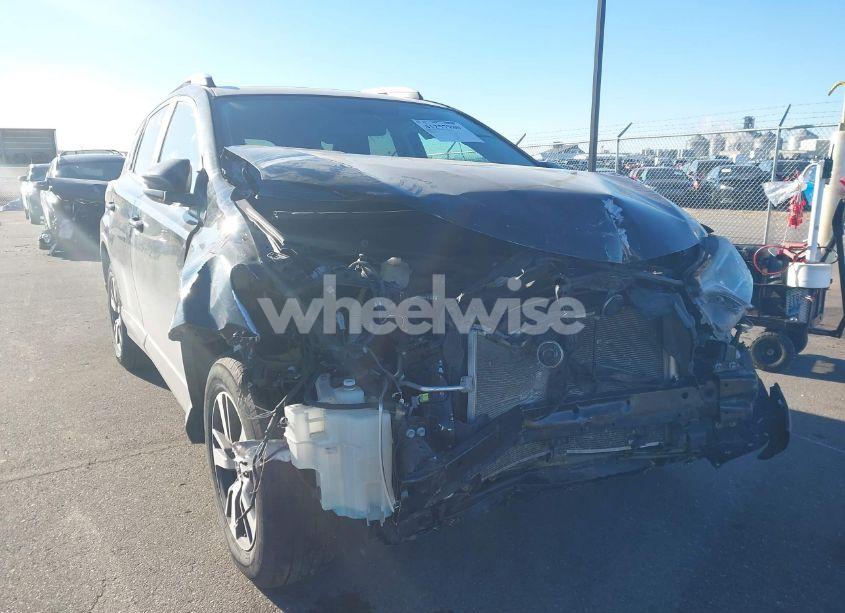 Photo 6 of 2016 Toyota Rav4 XLE (VIN 2T3RFREV4GW535935)