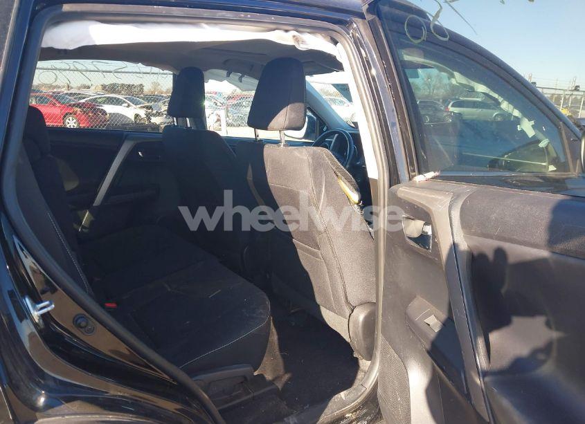 Photo 8 of 2016 Toyota Rav4 XLE (VIN 2T3RFREV4GW535935)