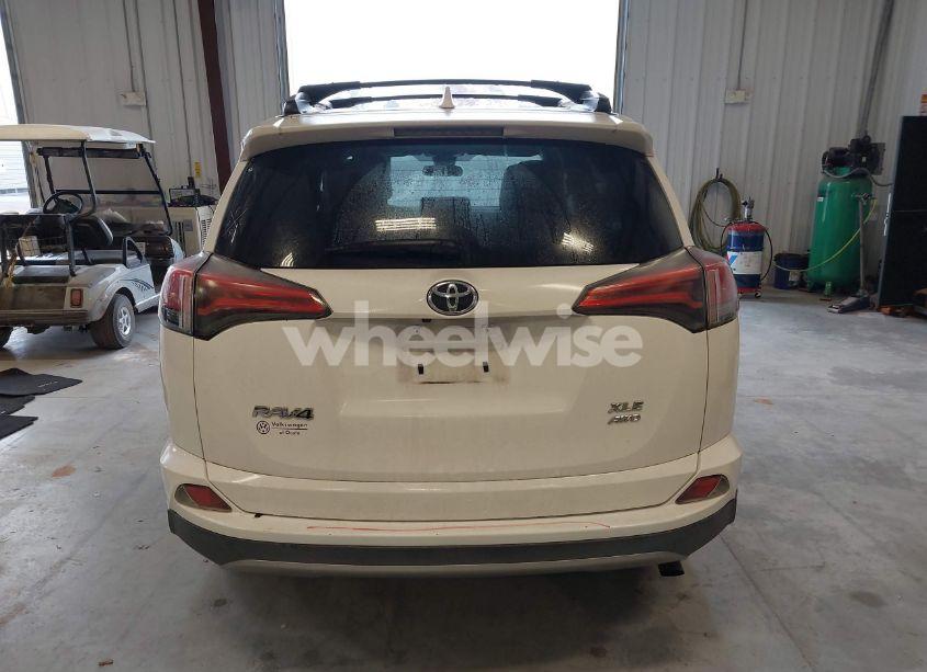 Photo 16 of 2017 Toyota Rav4 XLE (VIN 2T3RFREV4HW552574)