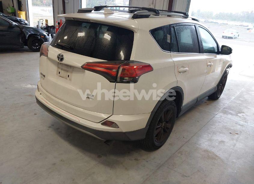 Photo 4 of 2017 Toyota Rav4 XLE (VIN 2T3RFREV4HW552574)