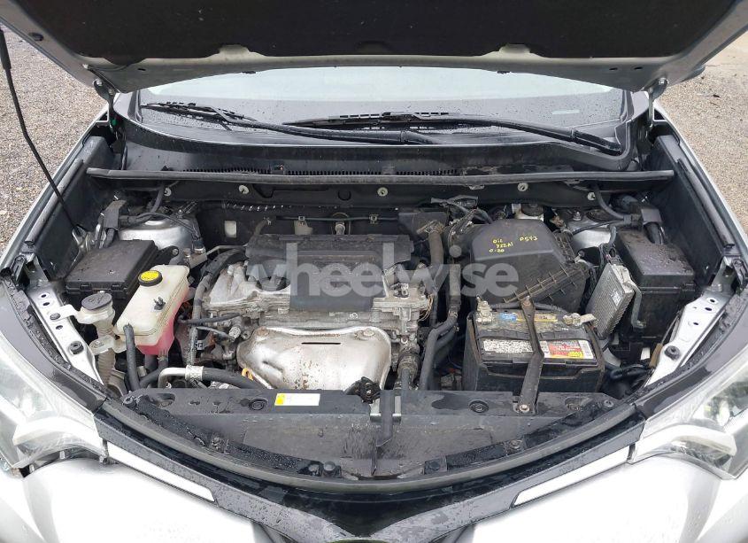 Photo 10 of 2017 Toyota Rav4 XLE (VIN 2T3RFREV4HW616631)