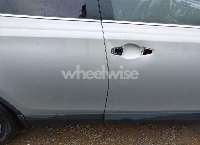 Photo 19 of 2017 Toyota Rav4 XLE (VIN 2T3RFREV4HW616631)