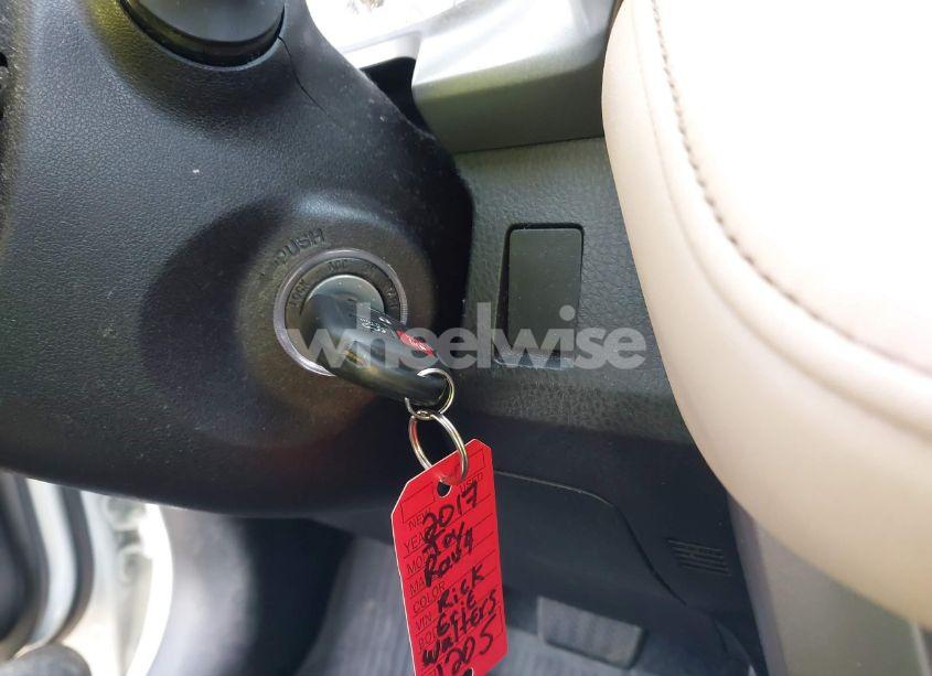 Photo 11 of 2017 Toyota Rav4 XLE (VIN 2T3RFREV4HW650729)