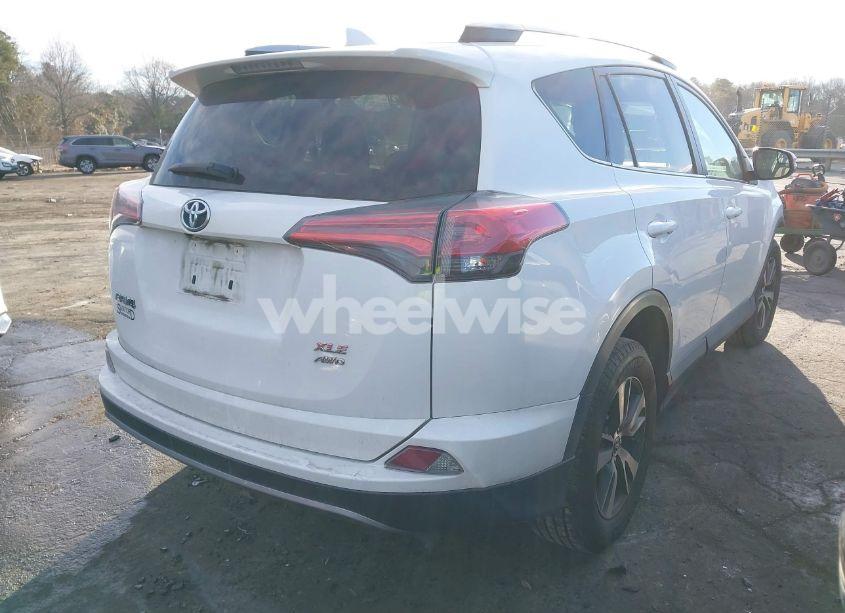 Photo 4 of 2017 Toyota Rav4 XLE (VIN 2T3RFREV4HW650729)