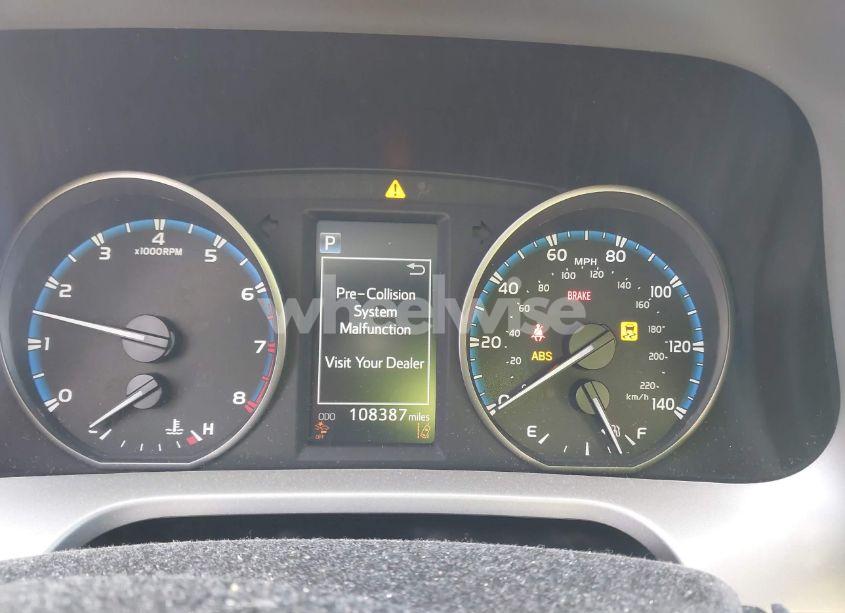 Photo 7 of 2017 Toyota Rav4 XLE (VIN 2T3RFREV4HW650729)