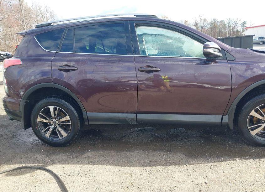 Photo 14 of 2017 Toyota Rav4 XLE (VIN 2T3RFREV4HW662279)