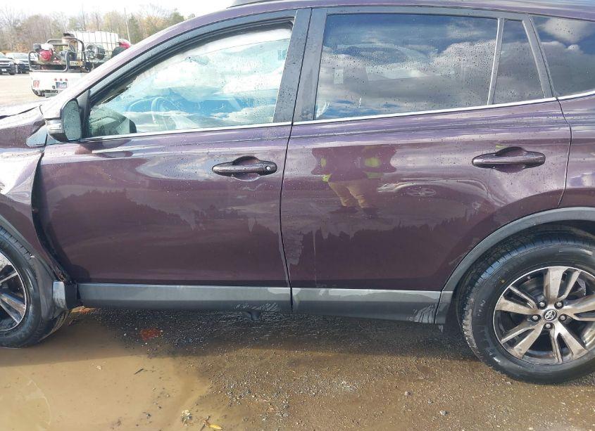 Photo 15 of 2017 Toyota Rav4 XLE (VIN 2T3RFREV4HW662279)