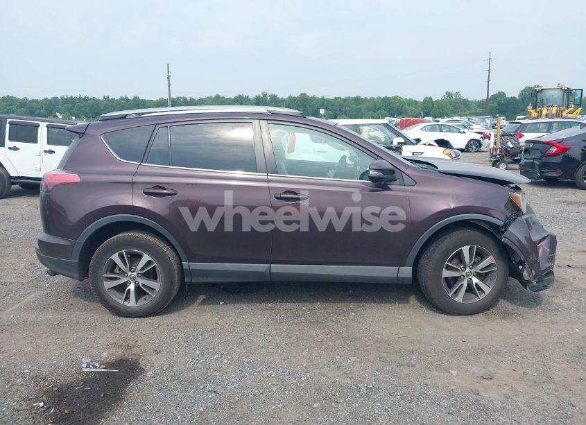 Photo 13 of 2017 Toyota Rav4 XLE (VIN 2T3RFREV4HW681723)