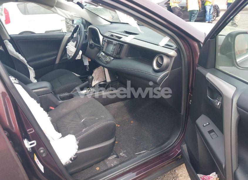 Photo 5 of 2017 Toyota Rav4 XLE (VIN 2T3RFREV4HW681723)