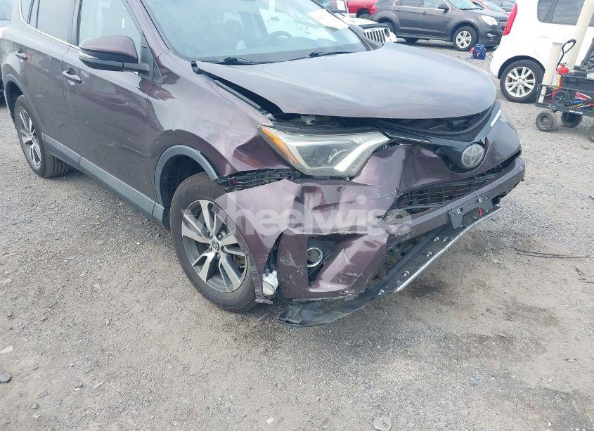 Photo 6 of 2017 Toyota Rav4 XLE (VIN 2T3RFREV4HW681723)