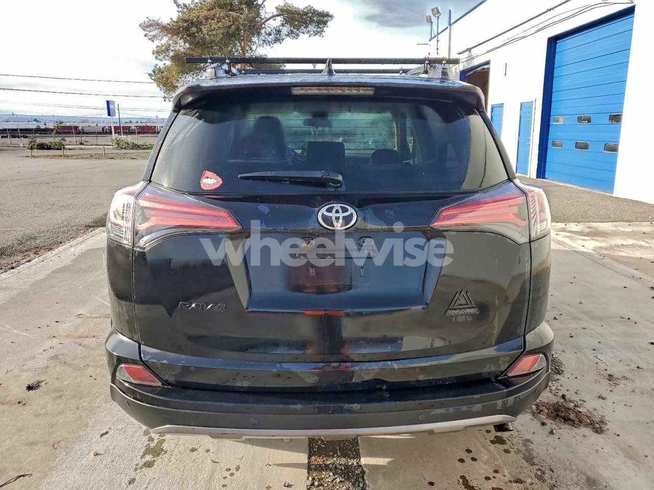 Photo 6 of 2018 TOYOTA RAV4 ADVENTURE (VIN 2T3RFREV4JW707064)