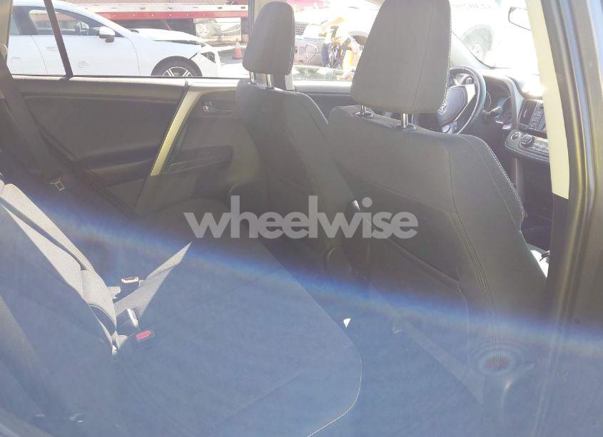 Photo 8 of 2018 Toyota Rav4 ADVENTURE (VIN 2T3RFREV4JW743546)