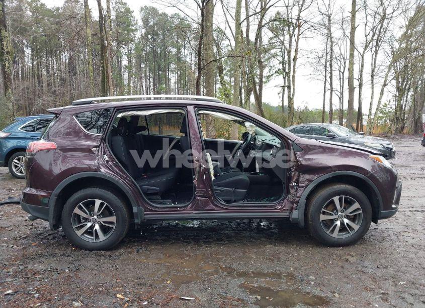 Photo 13 of 2018 Toyota Rav4 ADVENTURE/XLE (VIN 2T3RFREV4JW771167)