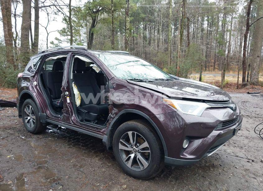 Photo 6 of 2018 Toyota Rav4 ADVENTURE/XLE (VIN 2T3RFREV4JW771167)