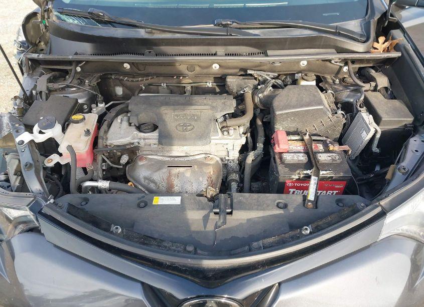 Photo 10 of 2018 Toyota Rav4 ADVENTURE/XLE (VIN 2T3RFREV4JW778961)