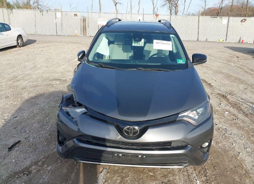 Photo 12 of 2018 Toyota Rav4 ADVENTURE/XLE (VIN 2T3RFREV4JW778961)