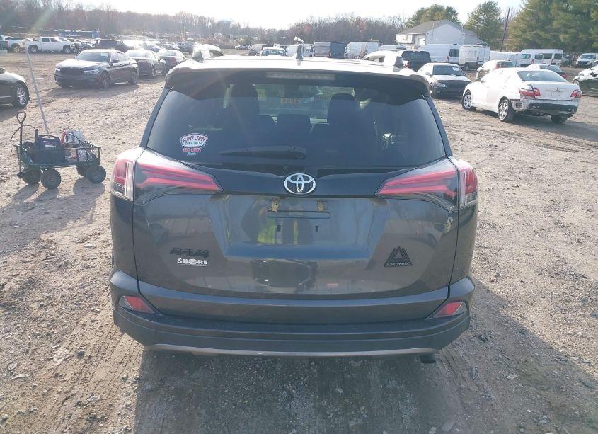 Photo 16 of 2018 Toyota Rav4 ADVENTURE/XLE (VIN 2T3RFREV4JW778961)