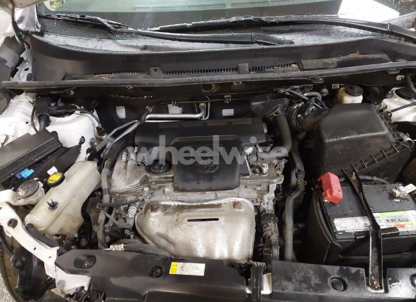 Photo 10 of 2018 Toyota Rav4 XLE (VIN 2T3RFREV4JW799910)