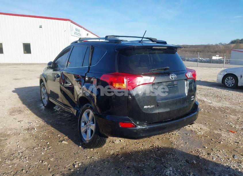 Photo 3 of 2013 Toyota Rav4 XLE (VIN 2T3RFREV5DW059397)
