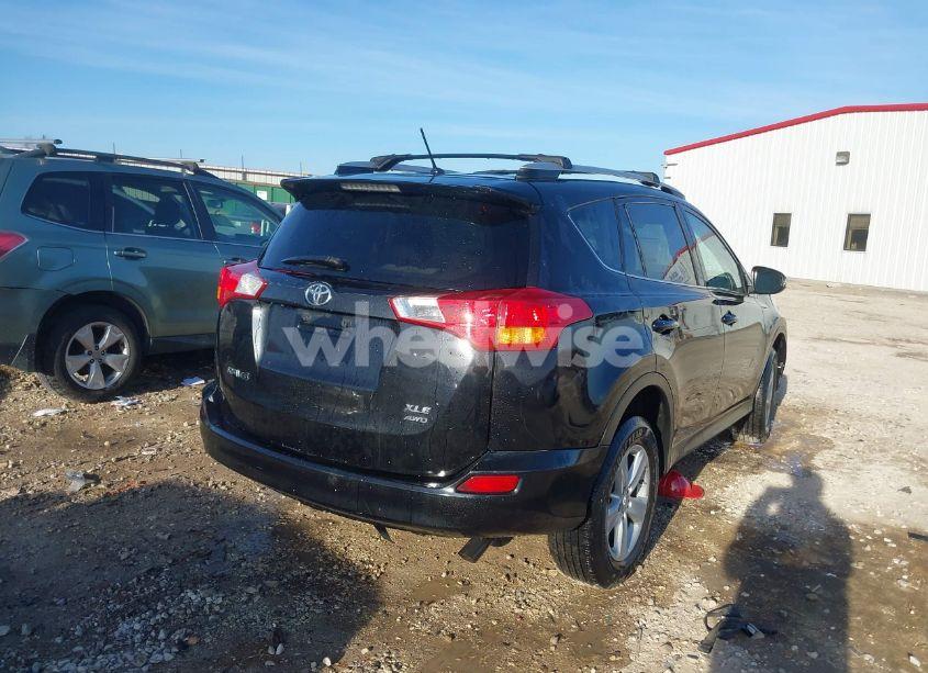 Photo 4 of 2013 Toyota Rav4 XLE (VIN 2T3RFREV5DW059397)