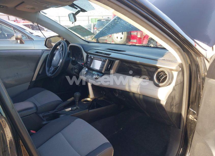 Photo 5 of 2013 Toyota Rav4 XLE (VIN 2T3RFREV5DW059397)