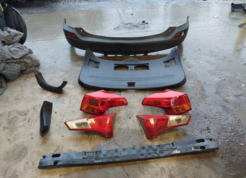 Photo 12 of 2013 Toyota Rav4 XLE (VIN 2T3RFREV5DW082033)