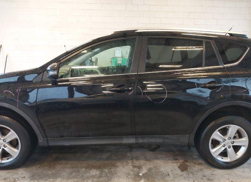 Photo 15 of 2013 Toyota Rav4 XLE (VIN 2T3RFREV5DW082033)