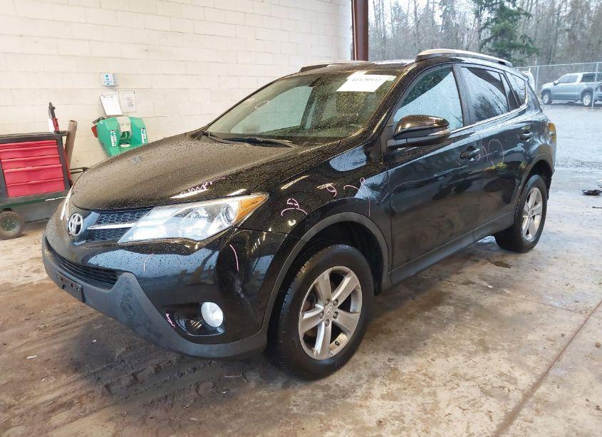 Photo 2 of 2013 Toyota Rav4 XLE (VIN 2T3RFREV5DW082033)