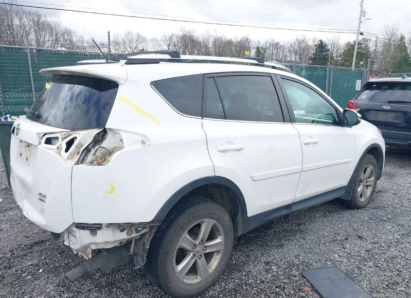 Photo 4 of 2014 Toyota Rav4 XLE (VIN 2T3RFREV5EW136707)