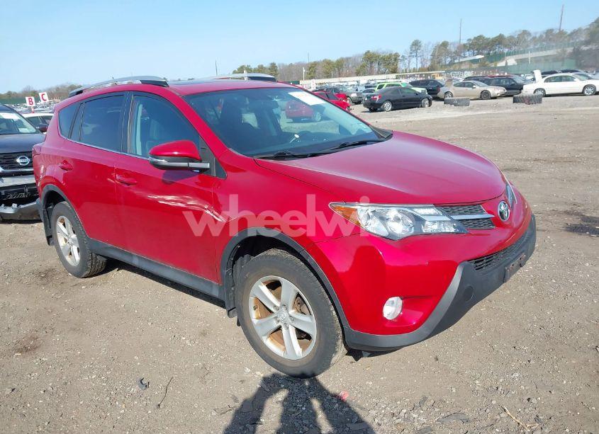2014 Toyota Rav4 XLE (VIN 2T3RFREV5EW144600) main photo