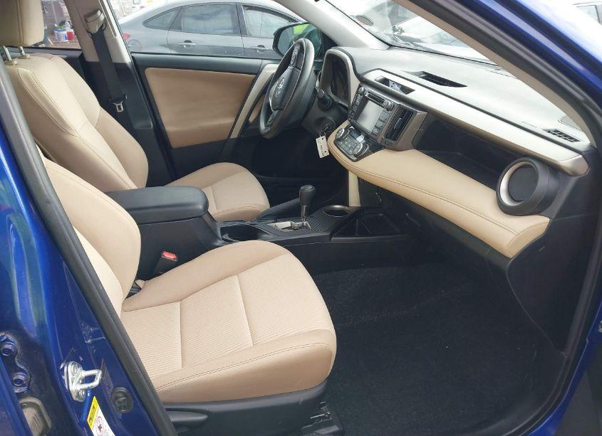 Photo 5 of 2014 Toyota Rav4 XLE (VIN 2T3RFREV5EW184580)