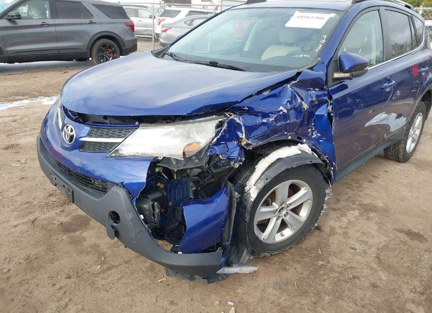 Photo 6 of 2014 Toyota Rav4 XLE (VIN 2T3RFREV5EW184580)