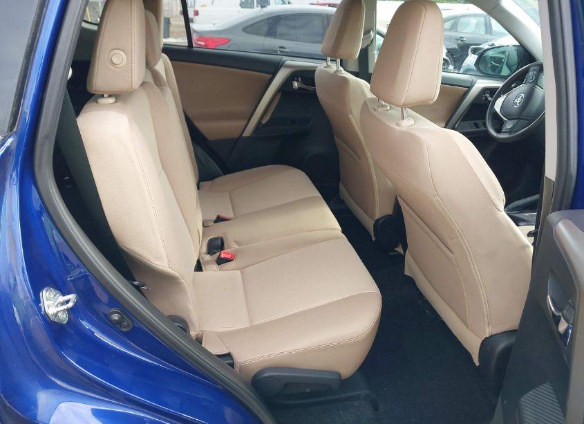 Photo 8 of 2014 Toyota Rav4 XLE (VIN 2T3RFREV5EW184580)