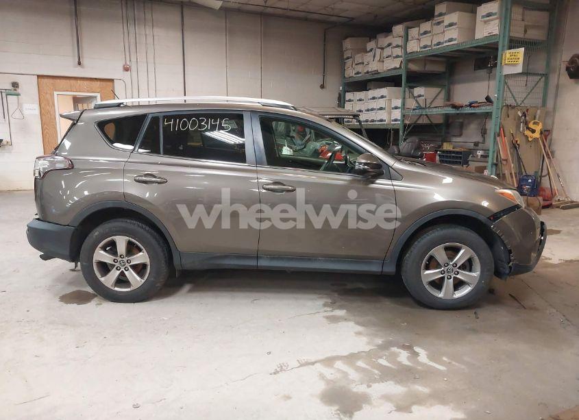 Photo 12 of 2015 Toyota Rav4 XLE (VIN 2T3RFREV5FW264138)