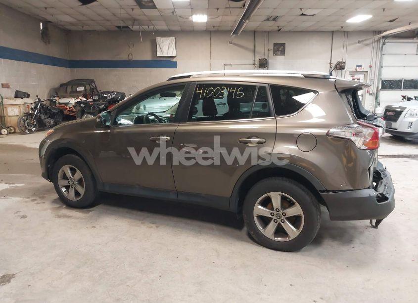 Photo 13 of 2015 Toyota Rav4 XLE (VIN 2T3RFREV5FW264138)