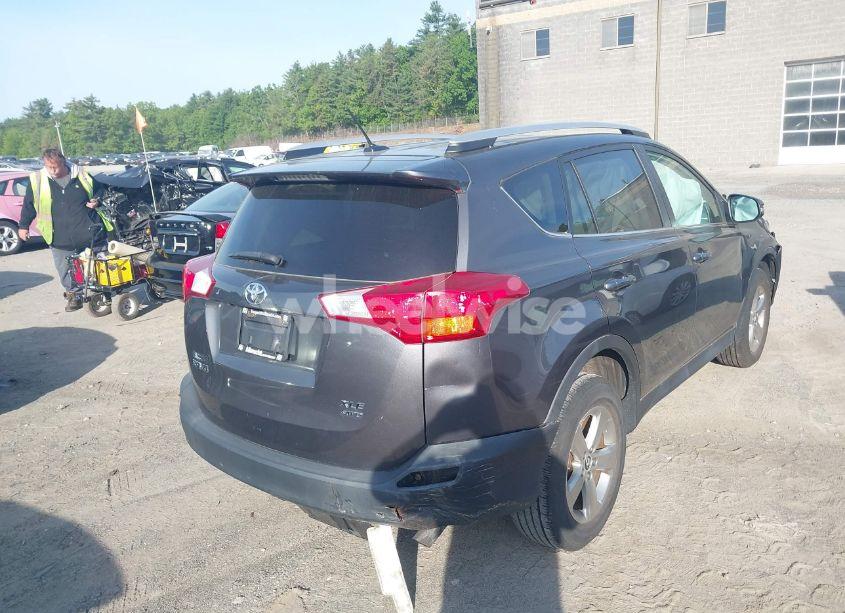 Photo 4 of 2015 Toyota Rav4 XLE (VIN 2T3RFREV5FW297494)