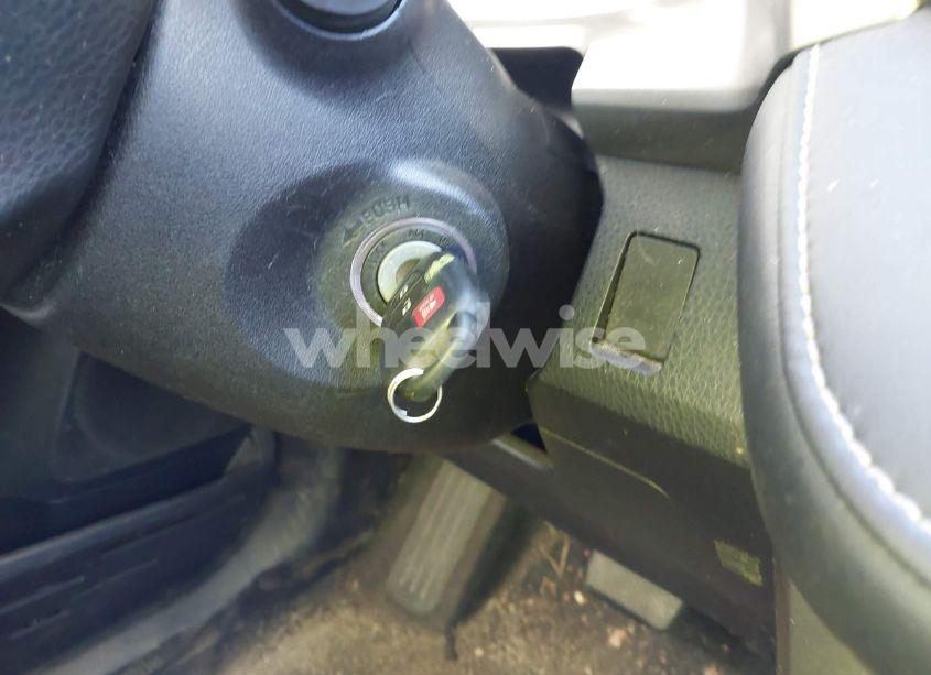 Photo 11 of 2015 Toyota Rav4 XLE (VIN 2T3RFREV5FW325049)