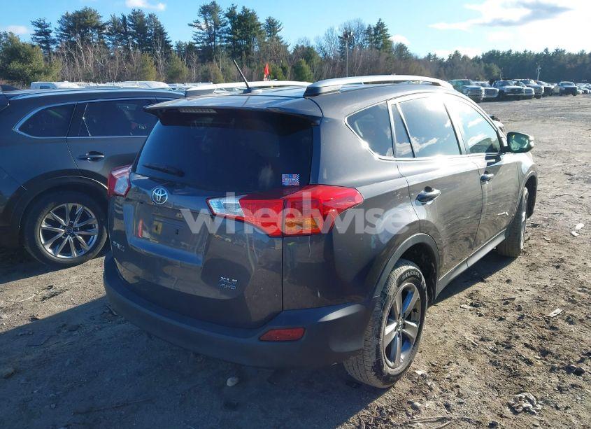 Photo 4 of 2015 Toyota Rav4 XLE (VIN 2T3RFREV5FW325049)
