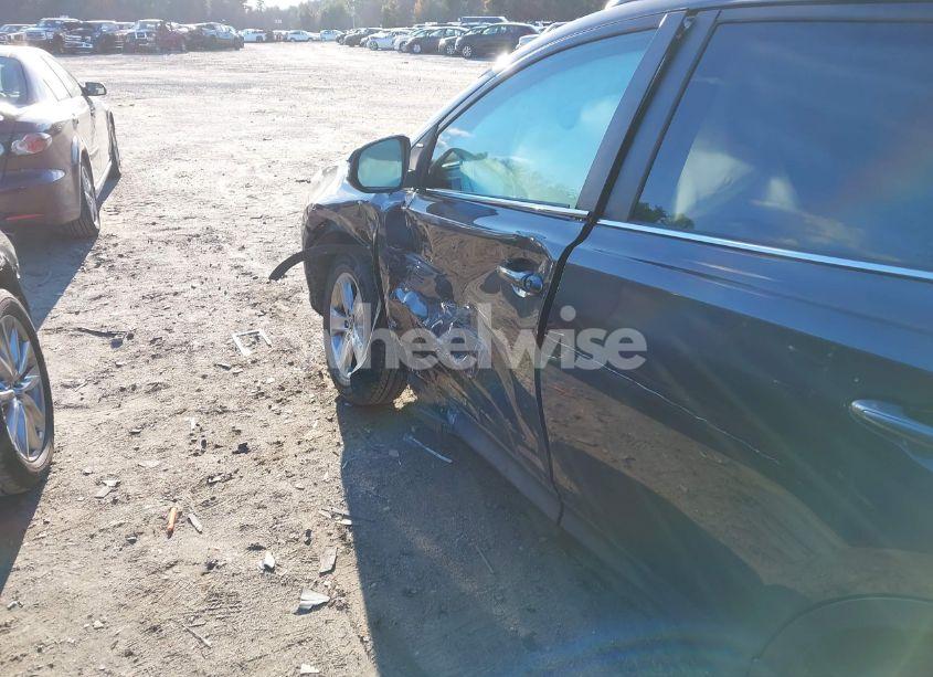 Photo 6 of 2015 Toyota Rav4 XLE (VIN 2T3RFREV5FW325049)