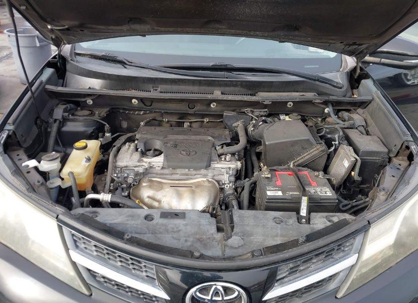 Photo 10 of 2015 Toyota Rav4 XLE (VIN 2T3RFREV5FW331904)