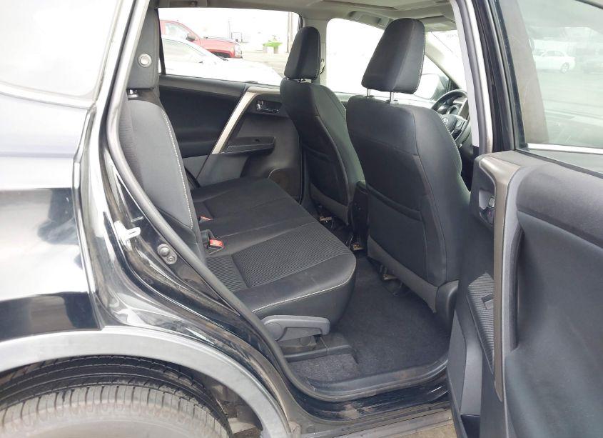 Photo 8 of 2015 Toyota Rav4 XLE (VIN 2T3RFREV5FW331904)