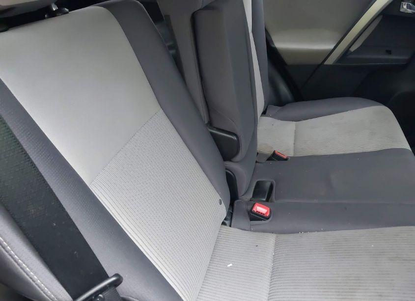 Photo 8 of 2015 Toyota Rav4 XLE (VIN 2T3RFREV5FW354907)