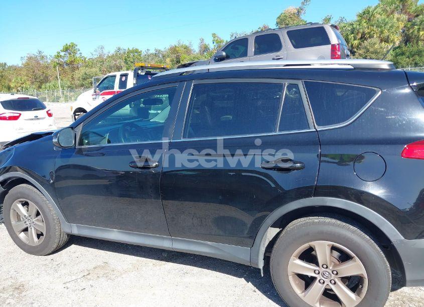 Photo 14 of 2015 Toyota Rav4 XLE (VIN 2T3RFREV5FW392444)