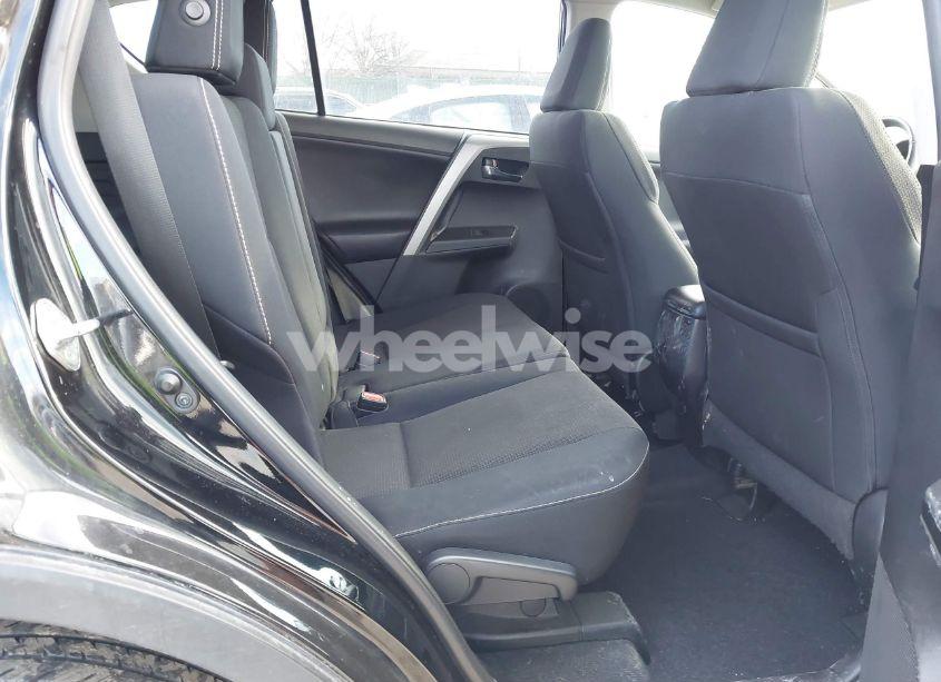 Photo 8 of 2016 Toyota Rav4 XLE (VIN 2T3RFREV5GW437934)