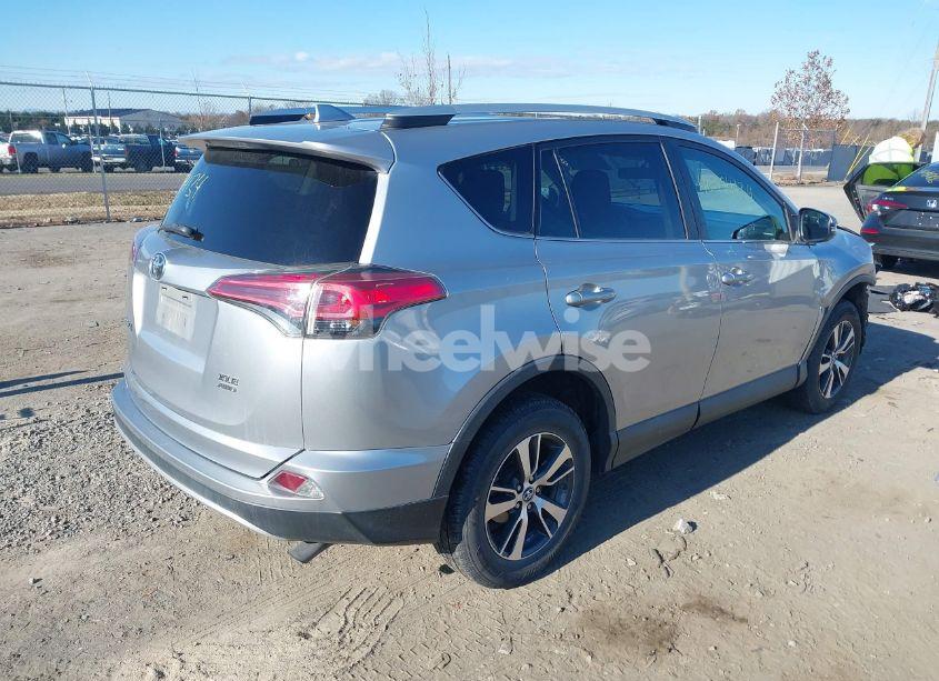 Photo 4 of 2016 Toyota Rav4 XLE (VIN 2T3RFREV5GW479908)