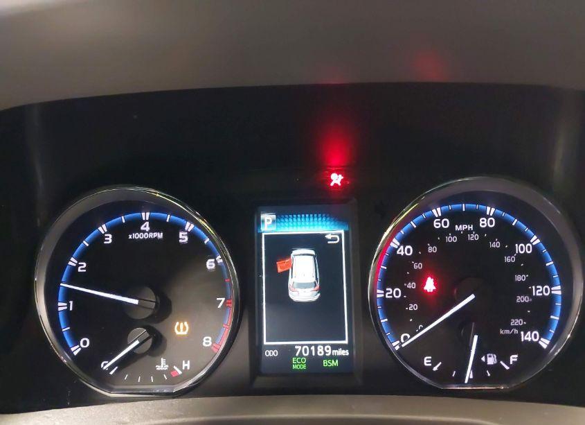 Photo 7 of 2016 Toyota Rav4 XLE (VIN 2T3RFREV5GW533000)